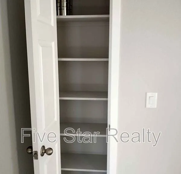 5673 Mericrest Way — Photo 8