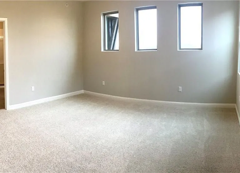 6814 E Riverside Dr #106 — Photo 11