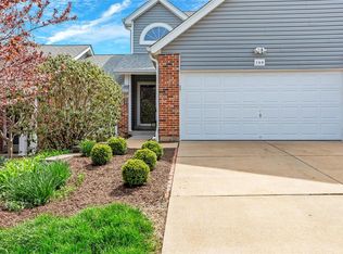 160 Kehrs Mill Trl, Ballwin, MO 63011