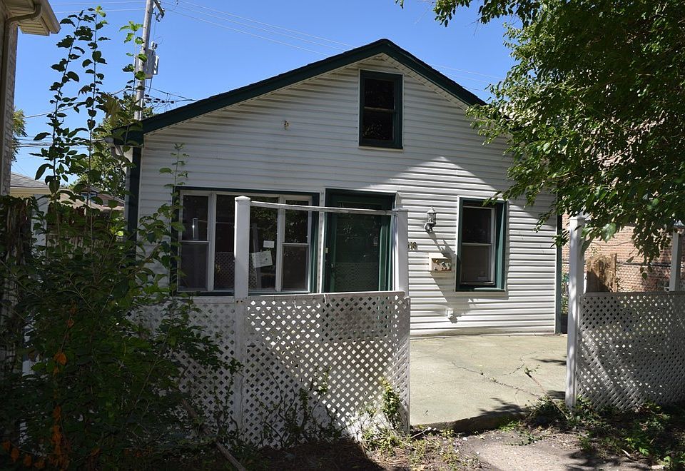 1st image of 3618 N Plainfield Ave