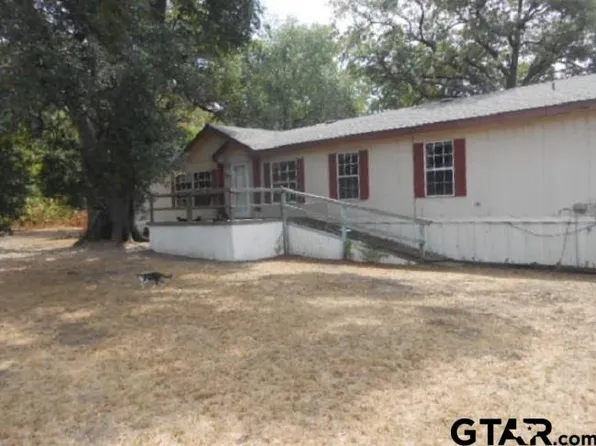 107 Wildewood Dr, Chandler, TX 75758