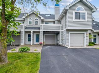 1825 Terraceview Ln APT G, Plymouth, MN 55447