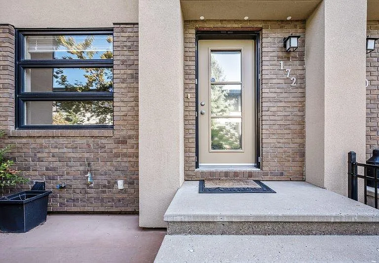 172 Aspen Hills Close SW — Photo 38