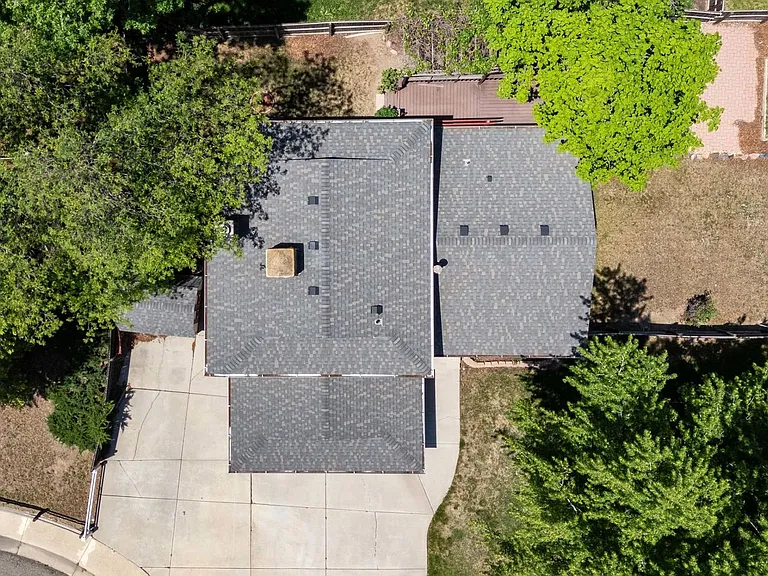 6893 Gray Cir — Photo 36