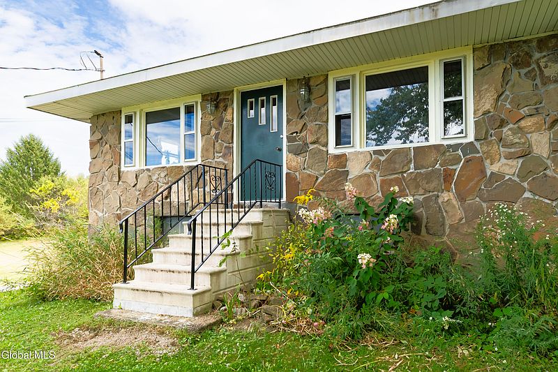 2nd image of 3984 Duanesburg Churches Road