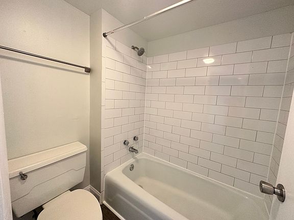 5th image of 1 Plaza Mayor APT 38