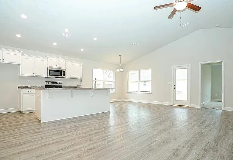3310 Bliss Ln — Photo 10
