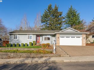192 SW Birch St, Dundee, OR 97115