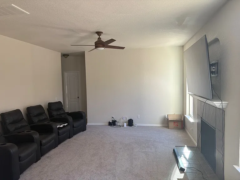 10410 Elizabeth Ct — Photo 8
