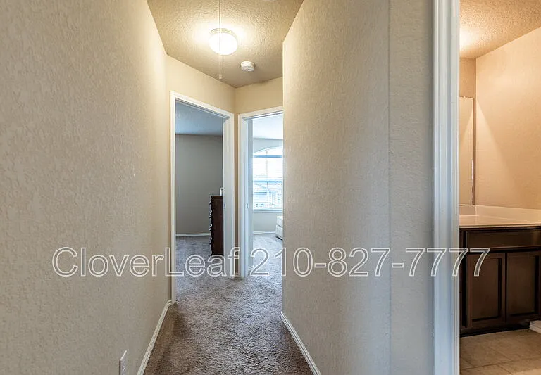 740 Smooth Wine — Photo 34