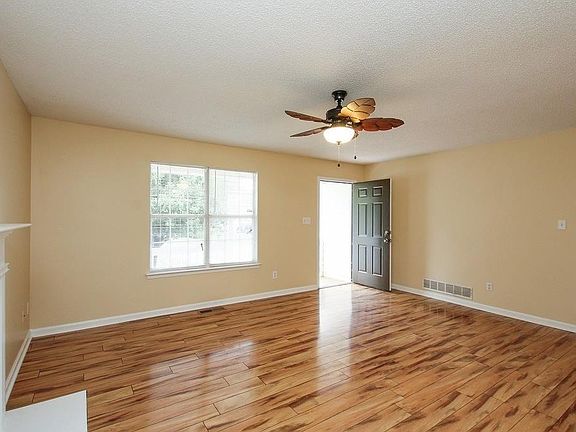 3rd image of 2728 Sanibel Ln SE