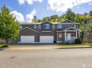 16811 W Hill Dr E, Bonney Lake, WA