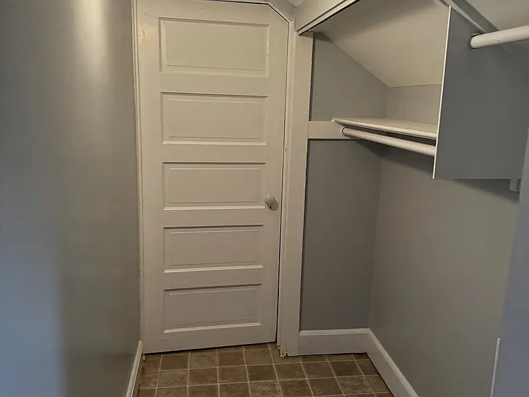 320 W Stephen St #B — Photo 11