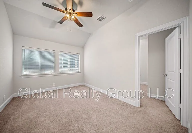 11518 Hollering Pass — Photo 16