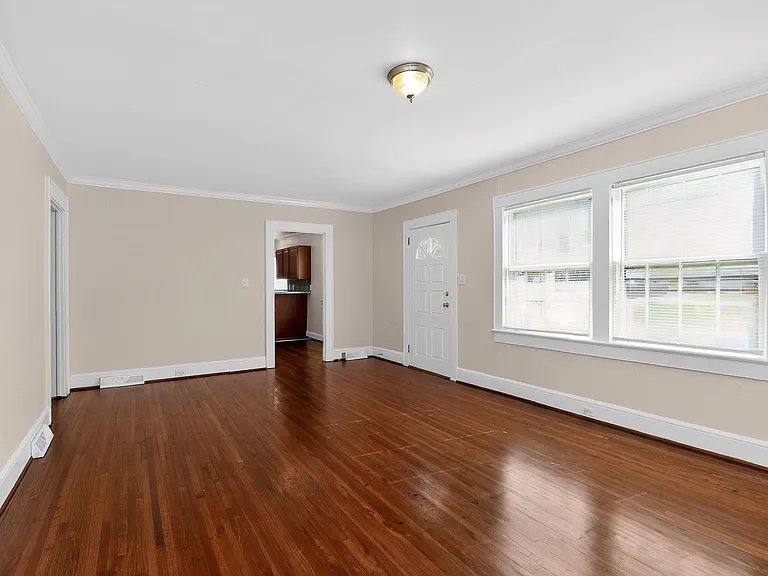 4812 Harris Rd — Photo 3