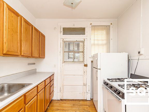 5th image of 630 W Arlington Pl #634.5-34