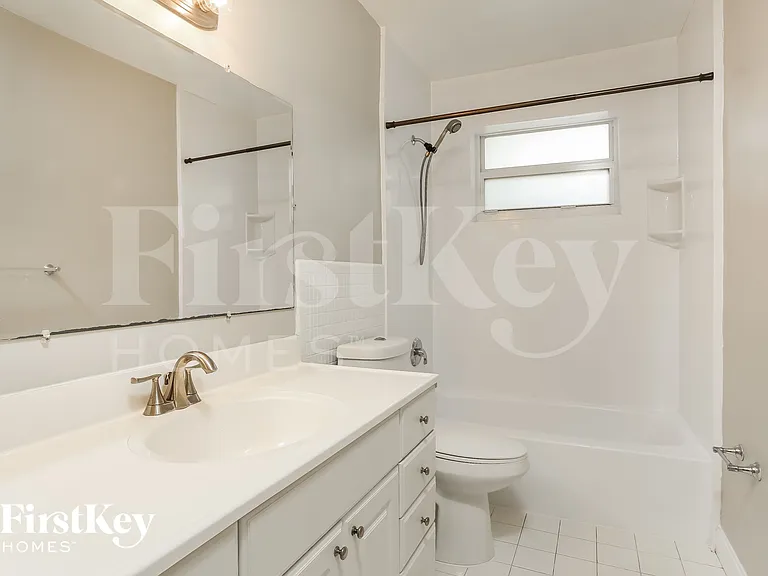 6119 NW 18th Ct — Photo 10