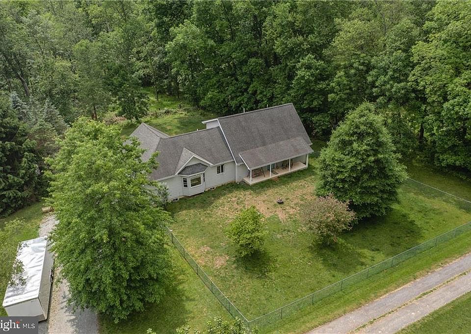 2491 Mahoning Dr W, Lehighton, PA 18235 | Zillow