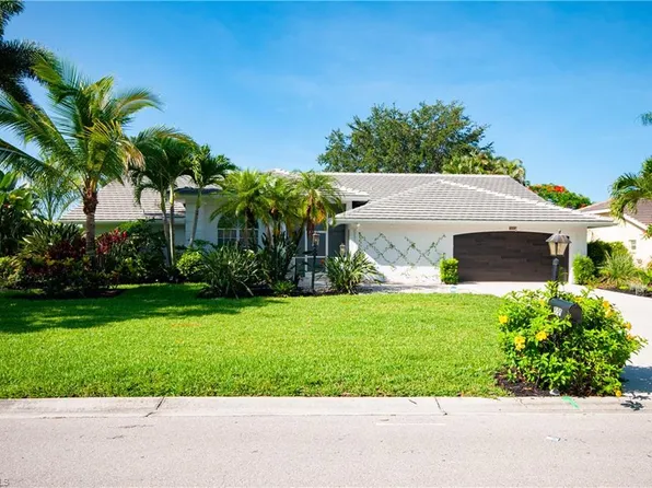 559 Henley DR, NAPLES, FL 34104