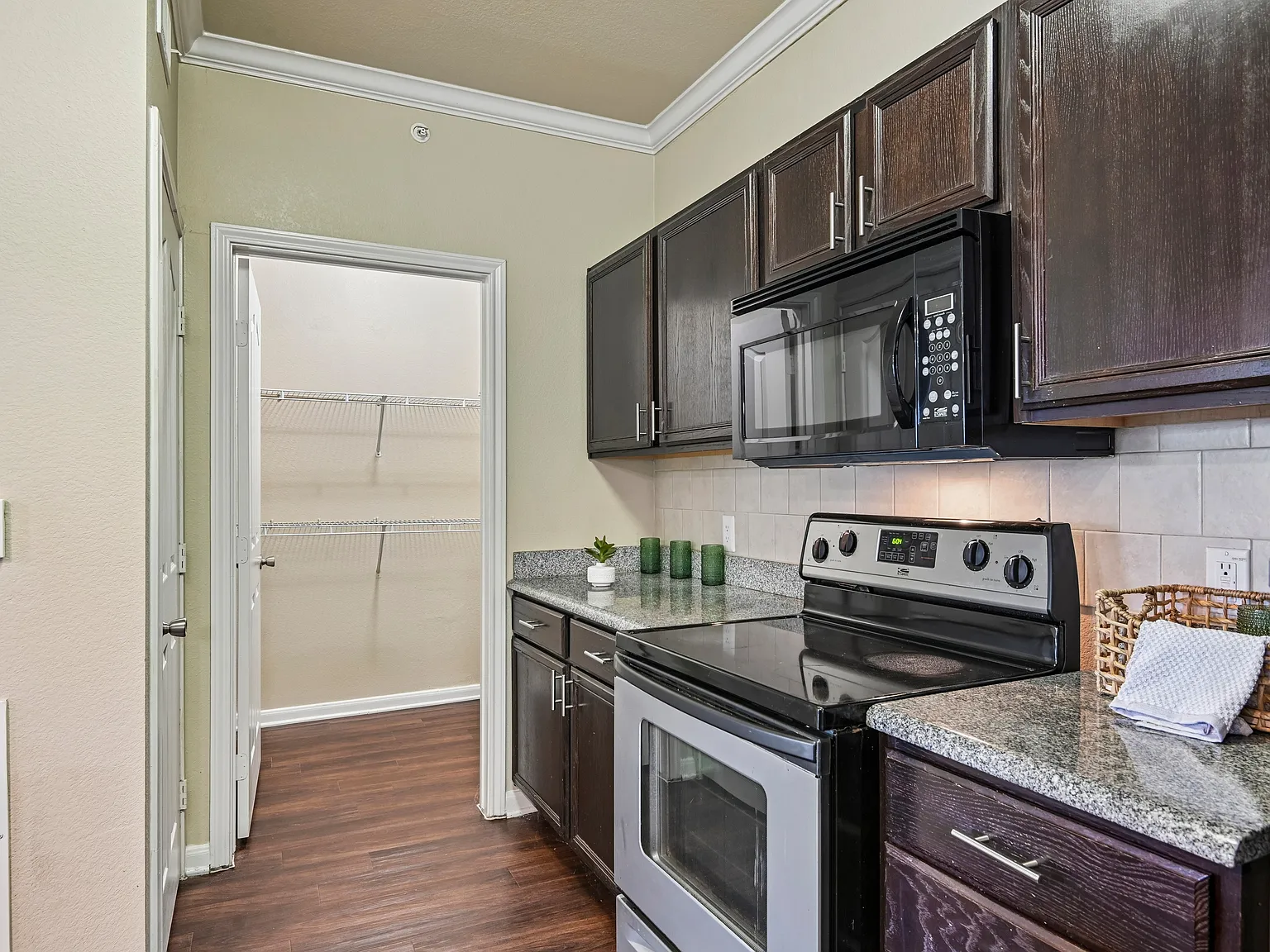 Skyview West Apartments — Photo 2