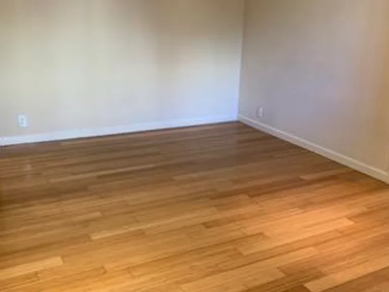 Paramount Apartments, LLC — Photo 14