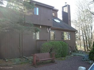 188 Arbor Dr, Long Pond, PA 18334