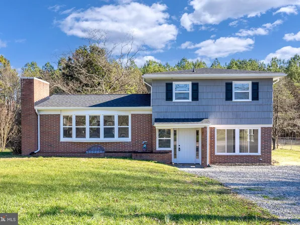 203 Morgan Ln, Warsaw, VA 22572