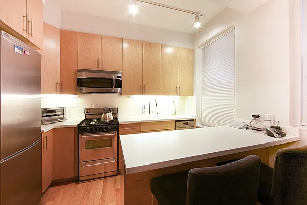 Sold by Rand Realty NY | media 16