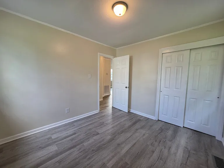 2266 Onslow Dr — Photo 10