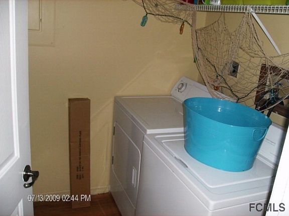 4th image of 209 S 4th St #C
