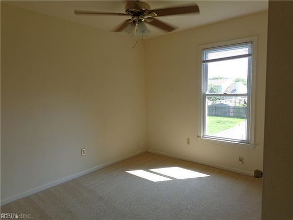 4th image of 921 Alewife Ct