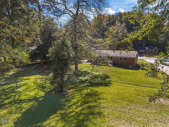 5th image of 4000 Vesta Dr