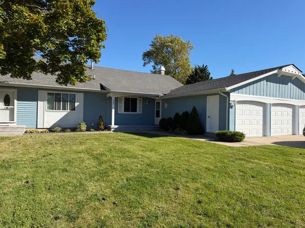 4646 Stauffer Ave SE, Grand Rapids, MI 49508