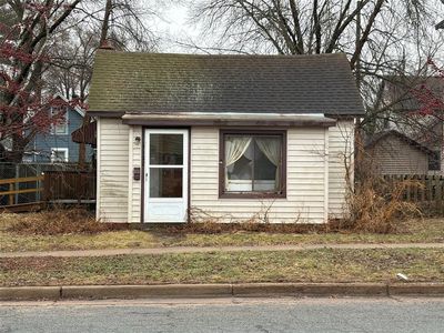 1127 E Madison Street, Eau Claire, WI, 54703