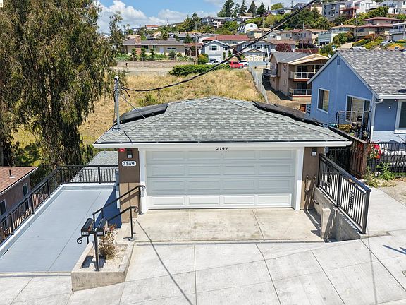 3rd image of 2149 167th Ave