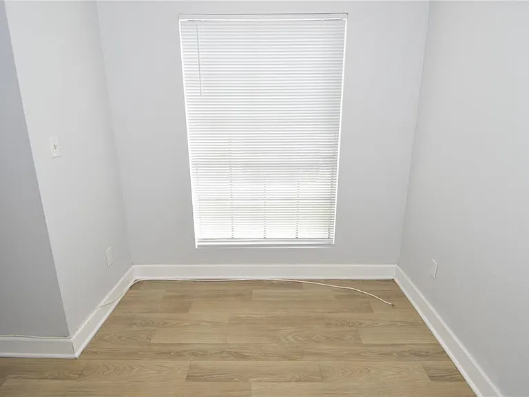 8758 Mallard Reserve Dr #101 — Photo 11