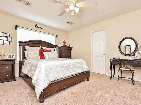 4th image of 11926 Eagle Island Ln