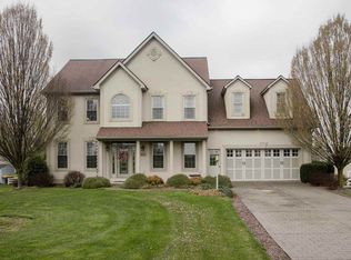 663 Oakwood Dr, Harrisonburg, VA 22801