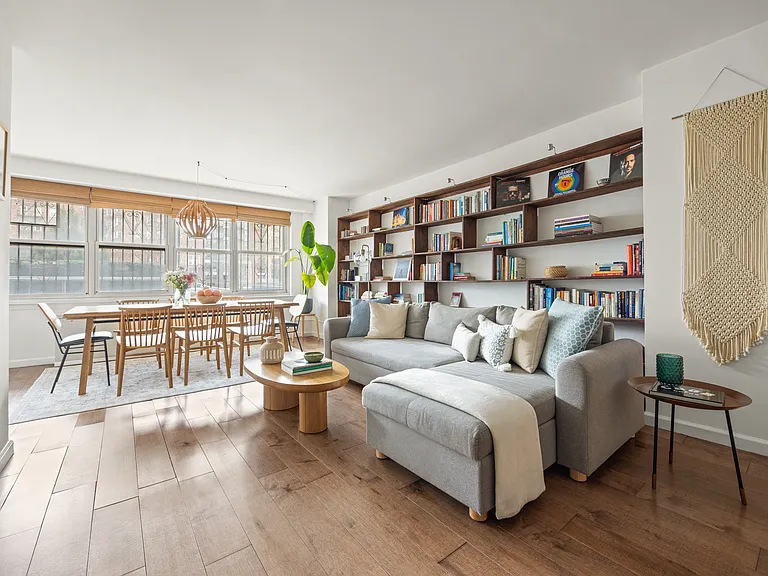 135 Ocean Pkwy #1M — Photo 3