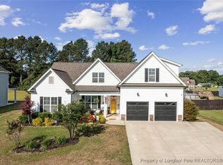 5132 Thruway Rd, Hope Mills, NC 28348