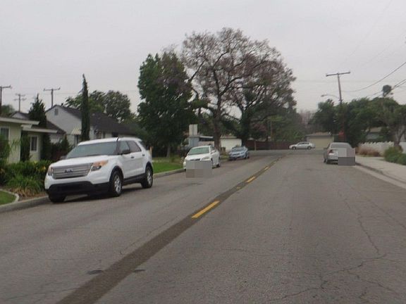 4th image of 8811 Shoemaker Ave