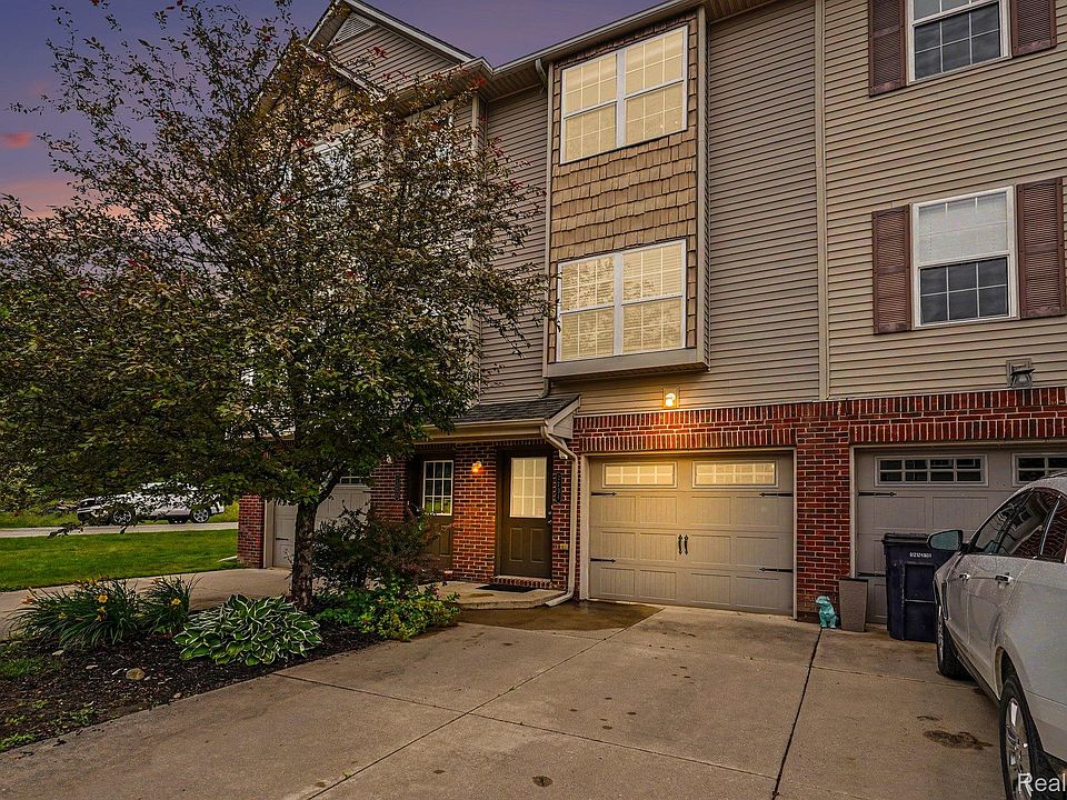 1st image of 2234 Knotty Pine Trl