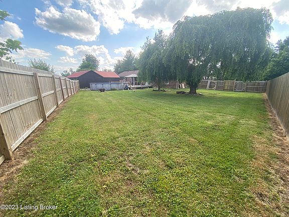 4th image of 150 Judy Dr