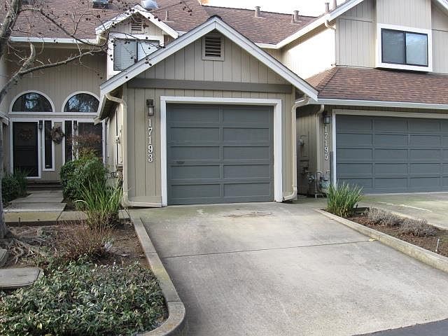1st image of 17193 Creekside Cir