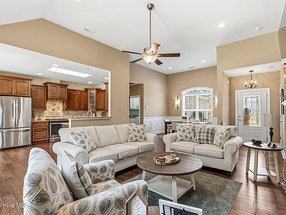 5th image of 1440 Pennington Drive NW