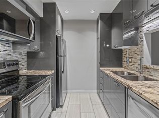 4627 Wild Indigo St APT 604, Houston, TX 77027