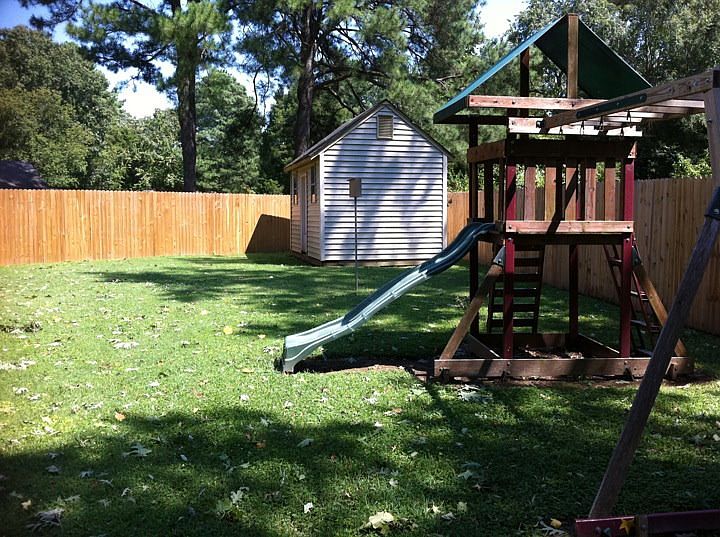 1st image of 12 Heather Ln