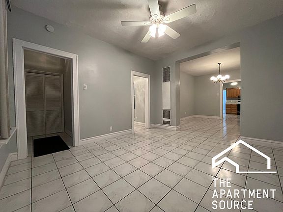 5th image of 2618 W Superior St