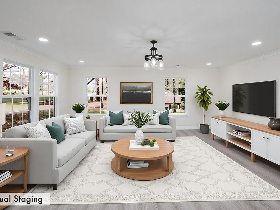 1st image of 2055 Pinehurst Dr