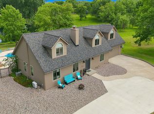 534 Crestlane Dr, Warsaw, IN 46580